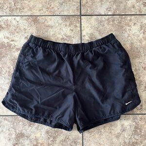 Black Vintage Nike Shorts size L